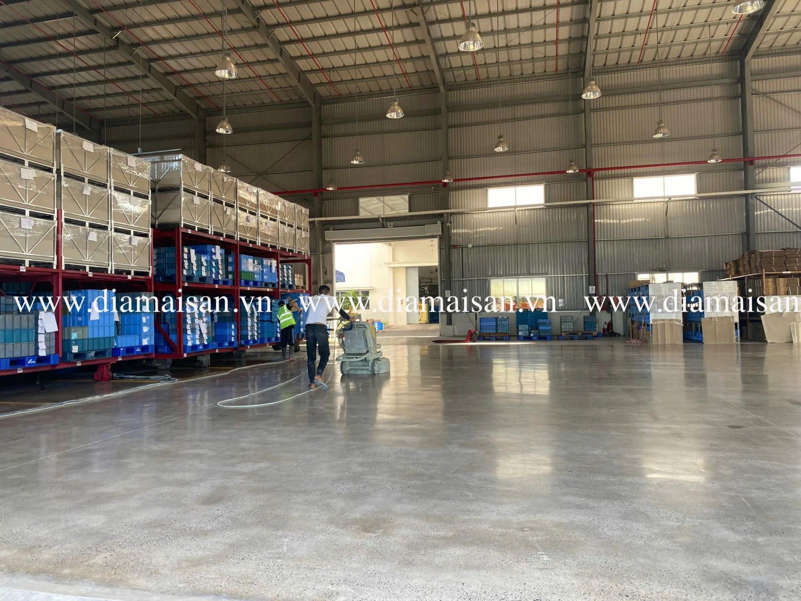 Chuyên đánh bóng sàn bê tông cho các công trình