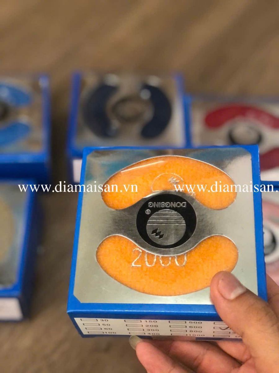 Đĩa đánh bóng kim loại